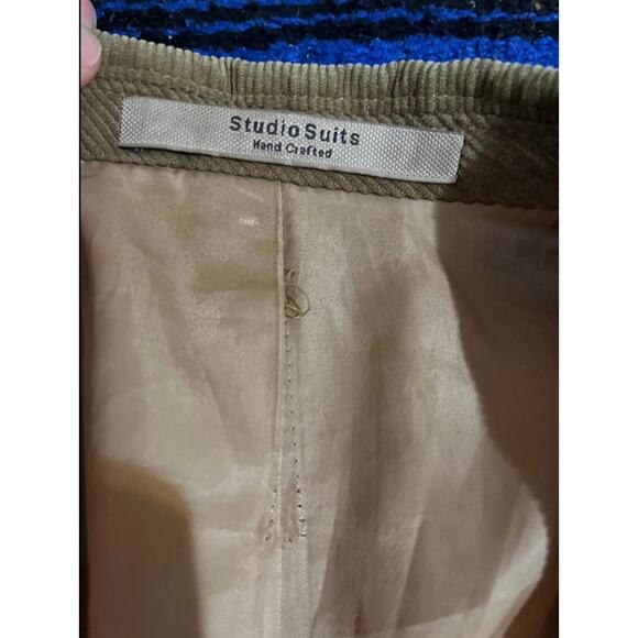 StudioSuits Hand-Crafted Men's Corduroy Blazer in Olive Green - Picture 6 of 16